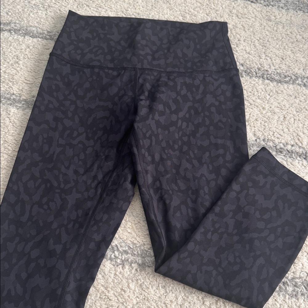 lululemon Cropped Wild Thing animal print leggings 6